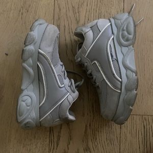 Buffalo gray platform sneakers